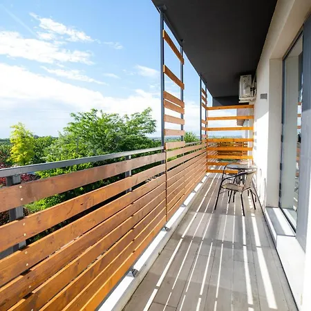 Mika Apartment *