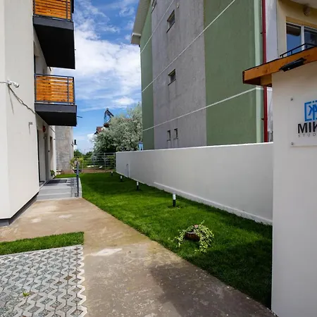 Mika Apartament *