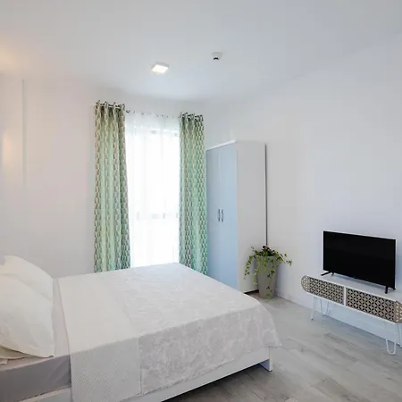 Mika Apartment